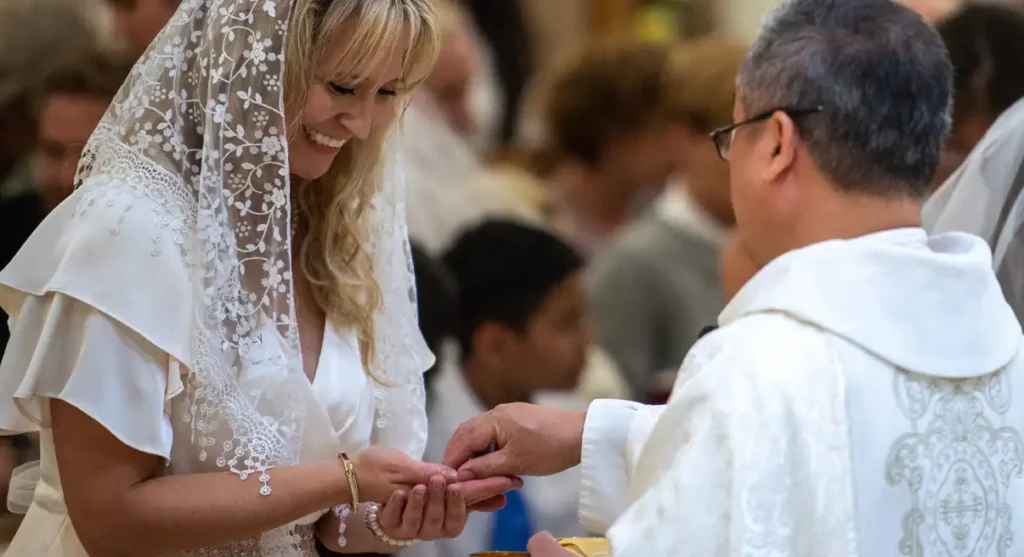 Women receiving community
